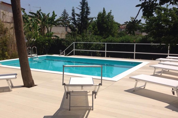 piscina a skimmer